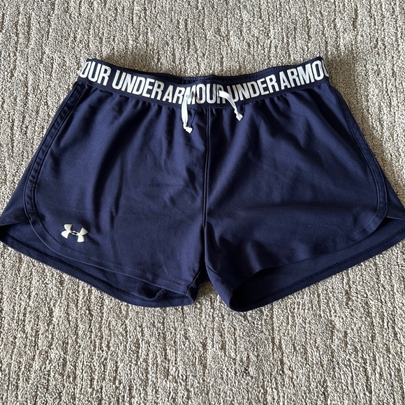 Under Armour Pants - Under Armour Size Medium Heat Gear Navy Blue Tie Waist Shorts